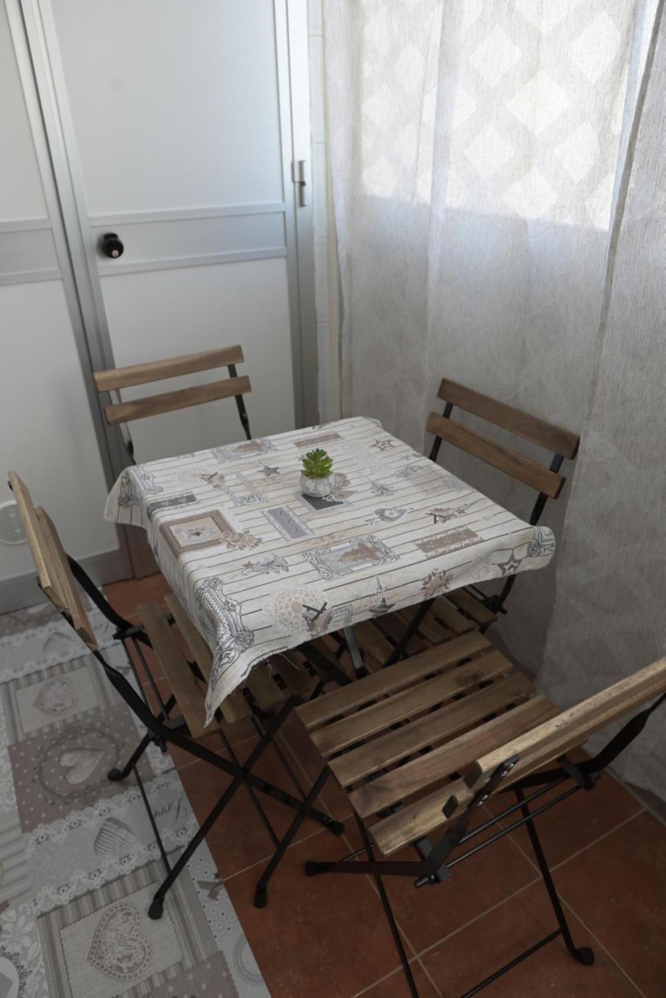 The Rooms Of Swami Bari Exteriör bild
