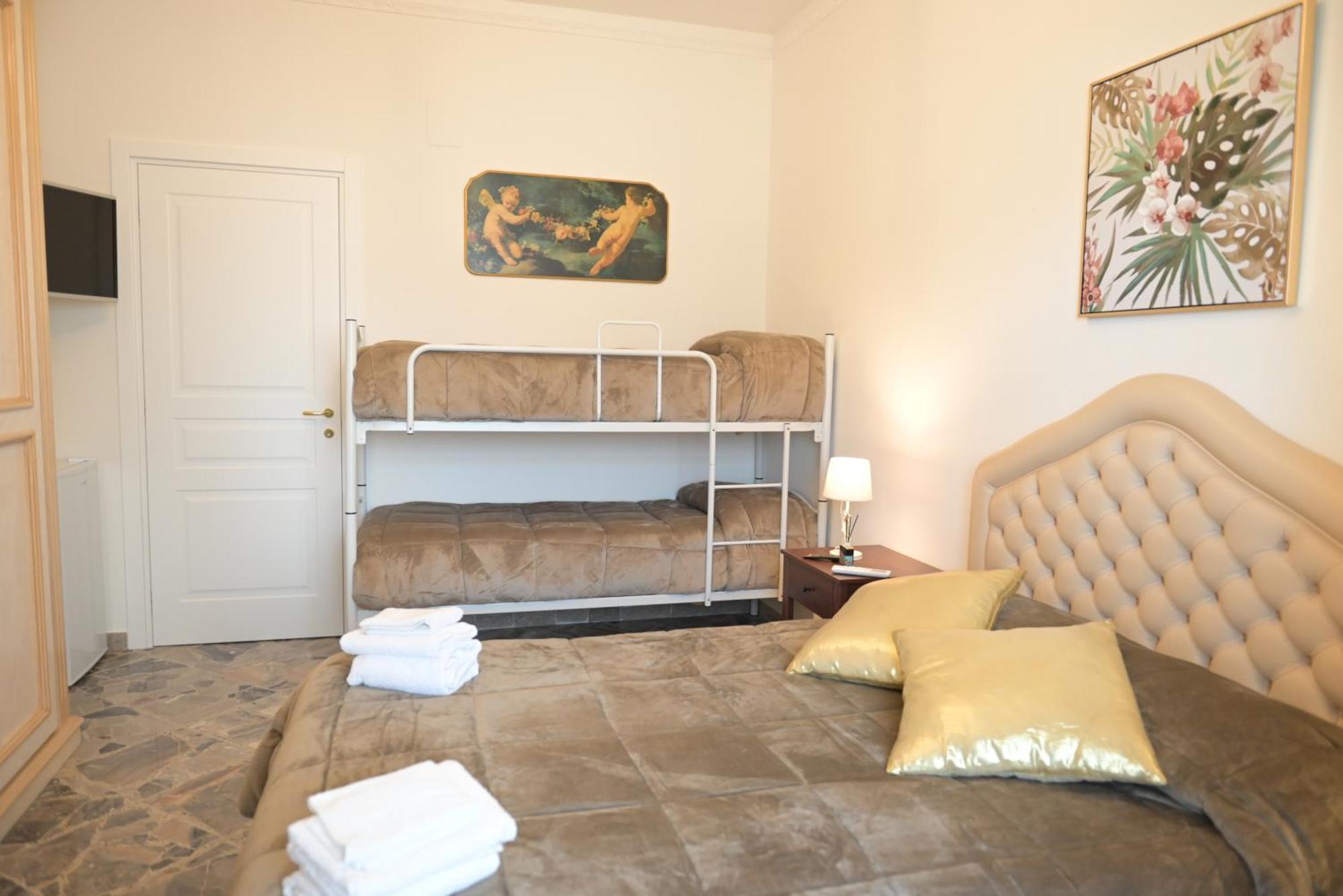 The Rooms Of Swami Bari Exteriör bild